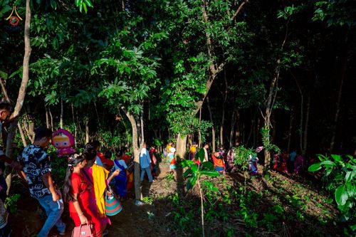 ภาพ No.257586:วันที่ 17 ตุลาคม พ.ศ. 2568 พิธีทอดกฐินสมทบวัดกัลยาณมิตรต่างประเทศ  บูชาธรรม 81 ปี หลวงพ่อธัมมชโย ณ ศูนย์ปฏิบัติธรรมไมตรีปูร์ เมืองคาร์การชารี ประเทศบังกลาเทศ 