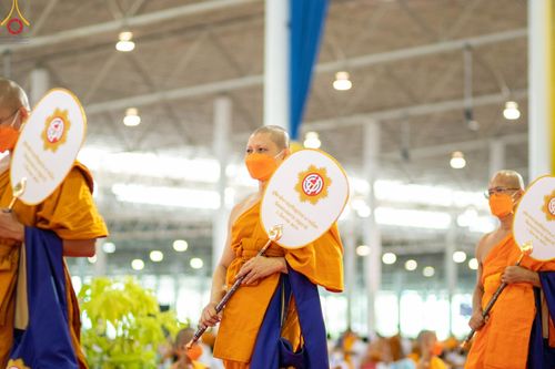 ภาพ No.85443:พิธีถวายมหาสังฆทานคณะสงฆ์ 2000 กว่าวัดทั่วประเทศปีที่ 23, พิธีถวายไทยธรรมคณะสงฆ์ 323 วัด 4 จังหวัดชายแดนภาคใต้, พิธีมอบปัจจัยช่วยเหลือครู 4 จังหวัดชายแดนภาคใต้ ณ สภาธรรมกายสากล วัดพระธรรมกาย ในวันสมาธิโลก อาทิตย์ที่ 6 สิงหาคม พ.ศ. 2566