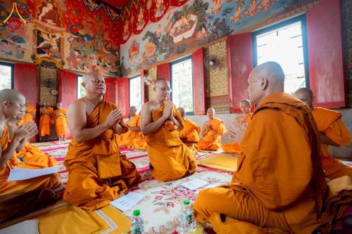 ภาพ No.278323:วันศุกร์ที่ 5 ธันวาคม พ.ศ. 2568 (วันพ่อแห่งชาติ) พิธีบรรพชาอุปสมบทหมู่ธรรมทายาท จำนวน 16 รูป โครงการบรรพชาอุปสมบทหมู่ รุ่นบูชาธรรมมหาปูชนียาจารย์ ประจำปี 2568  ณ ศูนย์ปฏิบัติธรรมและอบรมเยาวชนพระนครศรีอยุธยา จ.พระนครศรีอยุธยา