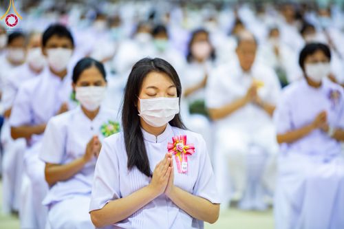 ภาพ No.90873:พิธีบำเพ็ญกุศลสวดพระอภิธรรม  อุบาสกถาวร พรหมถาวร (อุบาสกผู้ปั้นพระ) คืนที่ 5 วันพุธที่ 18 ตุลาคม พ.ศ. 2566 ณ ห้องแก้วสารพัดนึก 1 สภาธรรมกายสากล วัดพระธรรมกาย จ.ปทุมธานี