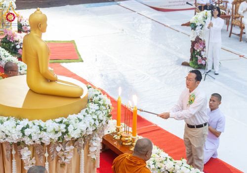 ภาพ No.285874:วันเสาร์ที่ 13 ธันวาคม พ.ศ.2568 พิธีตักบาตรพระภิกษุสามเณร 1,000 รูป ณ บริเวณหน้าอุทยานแห่งชาติเขาใหญ่ อำเภอปากช่อง จ.นครราชสีมา