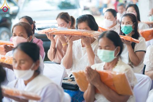 ภาพ No.64045:พิธีทอดกฐินสามัคคีทั่วไทย 5,000 วัด โดยคณะศิษยานุศิษย์วัดพระธรรมกาย น้อมบูชาธรรม 78 ปี หลวงพ่อธัมมชโย วันจันทร์ ที่ 7 พฤศจิกายน พ.ศ. 2565 ณ วัดโคกขาม ต.โบสถ์ อ.พิมาย จ.นครราชสีมา