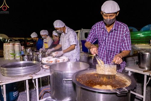 ภาพ No.74583:พิธีถวายภัตตาหารเป็นสังฆทาน แด่คณะพระธรรมยาตราฯ ในโครงการธรรมยาตรากตัญญูบูชา มหาปูชนียาจารย์ พระมงคลเทพมุนี(สด จนฺทสโร) พระผู้ปราบมาร อนุสรณ์สถาน 7 แห่ง ปีที่ 11 วันที่ 28 มกราคม พ.ศ. 2566