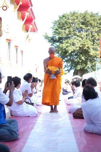 ภาพ No.66832:พิธีอุปสมบท วัดตลาดใหม่ จ.อ่างทอง รับบุญจัดงานโดย สำนักบริการกลาง เมื่อวันที่ 7 ธันวาคม พ.ศ. 2565