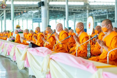 ภาพ No.66408:พิธีถวายอุปกรณ์เครื่องกันหนาว แด่คณะพระภิกษุ สามเณร วัดพระธรรมกาย วันเสาร์ที่ 10 ธันวาคม พ.ศ. 2565 ณ สภาธรรมกายสากล วัดพระธรรมกาย จ.ปทุมธานี