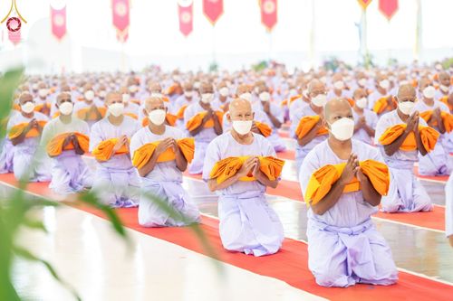 ภาพ No.64325:พิธีบรรพชาสามเณรธรรมทายาท โครงการอุปสมบทบูชาธรรมมหาปูชนียาจารย์ วันเสาร์ที่ 26 พฤศจิกายน พ.ศ. 2565 ณ วัดพระธรรมกาย จ.ปทุมธานี
