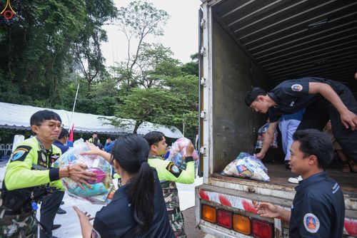 ภาพ No.283432:วันที่ 12 -13 ธันวาคม พ.ศ.2568 เบื้องหลังความสำเร็จ ของการจัดงานตักบาตร พระ 1,000 รูป เขาใหญ่