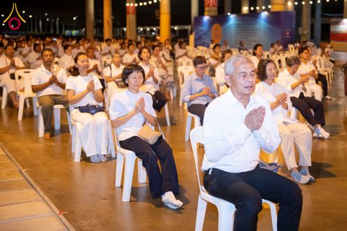 ภาพ No.317729:วันพฤหัสบดีที่ 2 มีนาคม พ.ศ. 2569 พิธีฉลองชัยชิตังเม สวดธัมมจักกัปวัตนสูตร ครบ 8,252,828,282 จบ ในวันขึ้น 15 ค่ำ เดือน 5 ณ วัดพระธรรมกาย จังหวัดปทุมธานี