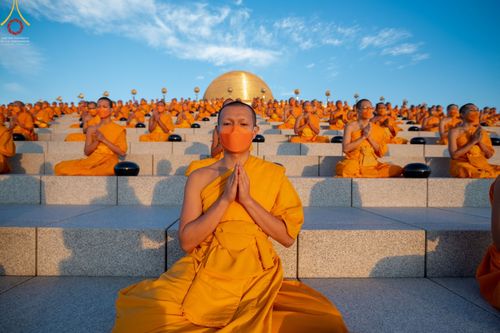 ภาพ No.68669:พิธีตักบาตรฉลองพระใหม่ วันที่ 1 มกราคม พ.ศ. 2566 ณ วัดพระธรรมกาย จ.ปทุมธานี