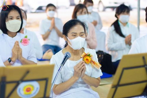 ภาพ No.74359:พิธีถวายภัตตาหารเป็นสังฆทาน แด่คณะพระธรรมยาตราฯ ในโครงการธรรมยาตรากตัญญูบูชา มหาปูชนียาจารย์ พระมงคลเทพมุนี(สด จนฺทสโร) พระผู้ปราบมาร อนุสรณ์สถาน 7 แห่ง ปีที่ 11 วันที่ 26 มกราคม พ.ศ. 2566