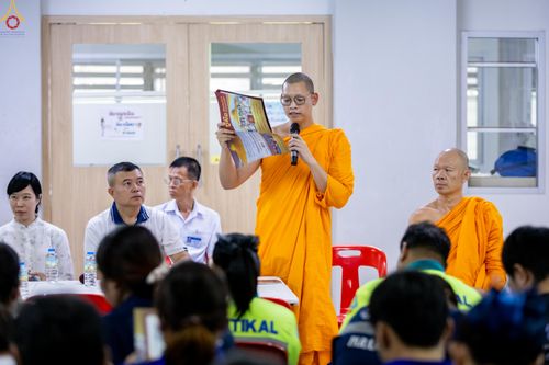 ภาพ No.323209:วันที่ 20 เมษายน พ.ศ.2569 การเตรียมงานของบุคลากรทางการแพทย์ , จุดลงทะเบียนพระสังฆาธิการ , วางกล่องไทยธรรม เพื่องานถวายมหาสังฆทาน 40,000 กว่าวัดทั่วประเทศ วันคุ้มครองโลก 22 เมษายน พ.ศ.2569 วัดพระธรรมกาย