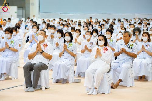 ภาพ No.90856:พิธีบำเพ็ญกุศลสวดพระอภิธรรม  อุบาสกถาวร พรหมถาวร (อุบาสกผู้ปั้นพระ) คืนที่ 4 วันอังคารที่ 17 ตุลาคม พ.ศ. 2566 ณ ห้องแก้วสารพัดนึก 1 สภาธรรมกายสากล วัดพระธรรมกาย จ.ปทุมธานี