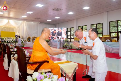 ภาพ No.316182:วันเสาร์ที่ 28 มีนาคม พ.ศ. 2569 พิธีบำเพ็ญกุศล คุณพ่อณรงค์ จินตมากุล  สิริอายุ 99 ปี 11 เดือน โยมบิดา พระครูปลัดรัตนวีรวัฒน์ (รังสฤษดิ์ อิทฺธิจินตโก) ที่ปรึกษาเจ้าคณะจังหวัดปทุมธานี เจ้าอาวาสวัดพระธรรมกาย  ณ ห้องปลูกศรัทธา 2 วัดพระธรรมกาย ปทุมธานี