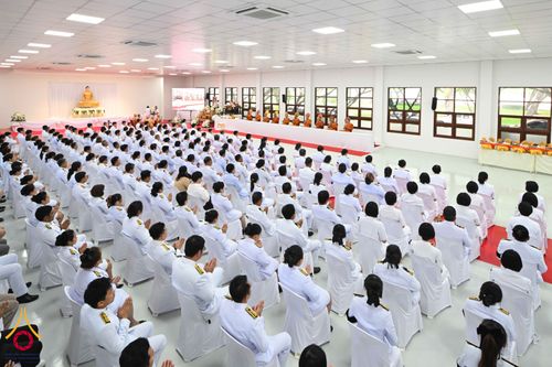 ภาพ No.344192:วันที่ 12 สิงหาคม พ.ศ. 2569  พสกนิกรชาวอำเภอคลองหลวง พร้อมใจร่วมพิธีสวดพระพุทธมนต์และทำบุญตักบาตรถวายพระราชกุศล เนื่องในวันคล้ายวันพระราชสมภพ สมเด็จพระบรมราชชนนีพันปีหลวง และวันแม่แห่งชาติ 12 สิงหาคม 2569