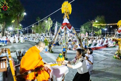 ภาพ No.310764:วันอาทิตย์ที่ 22 กุมภาพันธ์ พ.ศ. 2569 พิธีตักบาตรเเด่คณะพระภิกษุสงฆ์ 1,111 รูป จังหวัดน่าน หนึ่งในโครงการตักบาตรพระ 2,000,000 รูป 77 จังหวัดทั่วไทย ในวาระอันเป็นมงคลยิ่ง ครบรอบ 744 ปี นครน่าน สืบสานศรัทธา ทำบุญใหญ่ของเมืองน่าน ณ ข่วงเมือง วัดภูมินทร์ อำเ