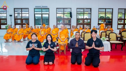 ภาพ No.314891:วันอาทิตย์ที่ 22 มีนาคม พ.ศ. 2569 พิธีบำเพ็ญกุศล คุณพ่อณรงค์ จินตมากุล  สิริอายุ 99 ปี 11 เดือน โยมบิดา พระครูปลัดรัตนวีรวัฒน์ (รังสฤษดิ์ อิทฺธิจินตโก) ที่ปรึกษาเจ้าคณะจังหวัดปทุมธานี เจ้าอาวาสวัดพระธรรมกาย  ณ ห้องปลูกศรัทธา 2 วัดพระธรรมกาย ปทุมธานี