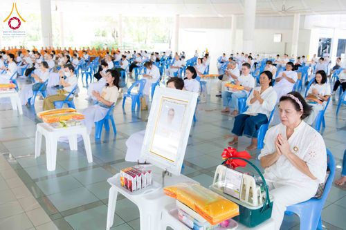 ภาพ No.329916:วันที่ 23 พฤษภาคม พ.ศ. 2569 พิธีถวายภัตตาหารเมนูสวรรค์ เพื่อการบรรลุธรรม ณ หอฉันคุณยายอาจารย์ฯ วัดพระธรรมกาย จังหวัดปทุมธานี