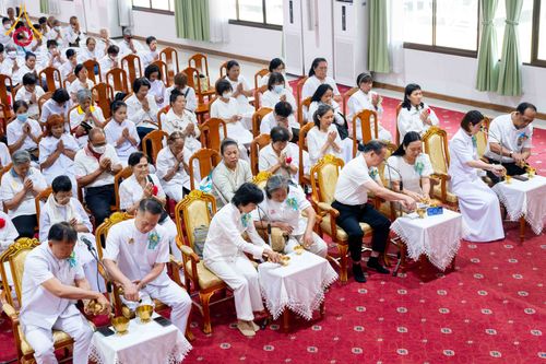 ภาพ No.298739:วันที่ 20 มกราคม พ.ศ. 2569 พิธีทอดผ้าป่าทำนุบำรุงศาสนสถาน ณ วัดไร่ขิง อ.สามพราน จ.นครปฐม ในโครงการธรรมยาตรา กตัญญูบูชา มหาปูชนียาจารย์ พระมงคลเทพมุนี(สด จนฺทสโร) พระผู้ปราบมาร อนุสรณ์สถาน 7 แห่ง ปีที่ 14