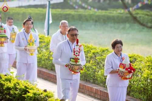 ภาพ No.314076:วันจันทร์ที่ 16 มีนาคม พ.ศ. 2569 พิธีเวียนเทียนประทักษิณ และพิธีบรรพชาสามเณร 500 รูป ณ วิหารมายาเทวี ประเทศเนปาล