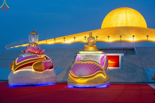 ภาพ No.120515:พิธีต้อนรับพระธรรมยาตรา ในโครงการธรรมยาตรา กตัญญูบูชา มหาปูชนียาจารย์ พระมงคลเทพมุนี(สด จนฺทสโร) พระผู้ปราบมาร อนุสรณ์สถาน 7 แห่ง ปีที่ 12 วันที่ 28 มกราคม พ.ศ. 2567 ณ วัดพระธรรมกาย จ.ปทุมธานี (ชุดที่ 2)