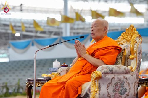 ภาพ No.60146:พิธีเจริญพระพุทธมนต์ "ฉลองอายุวัฒนมงคล 80 ปี หลวงพ่อธัมมชโย" พิธีถวายไทยธรรม คณะสงฆ์ 10,000 กว่าวัดทั่วประเทศ ในวันคุ้มครองโลก วันจันทร์ที่ 22 เมษายน พ.ศ. 2567 ณ สภาธรรมกายสากล วัดพระธรรมกาย จ.ปทุมธานี