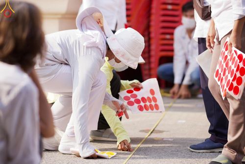 ภาพ No.115976:V.15 สามัคคี การเตรียมงาน เก็บงาน การรับบุญของเจ้าหน้าที่หน่วยงานต่างๆ เพื่อโครงการธรรมยาตรา กตัญญูบูชามหาปูชนียาจารย์ พระมงคลเทพมุนี (สด จนฺทสโร) พระผู้ปราบมาร อนุสรณ์สถาน 7 แห่ง ปีที่ 12 ระหว่างวันที่ 2 - 31 มกราคม พ.ศ.2567