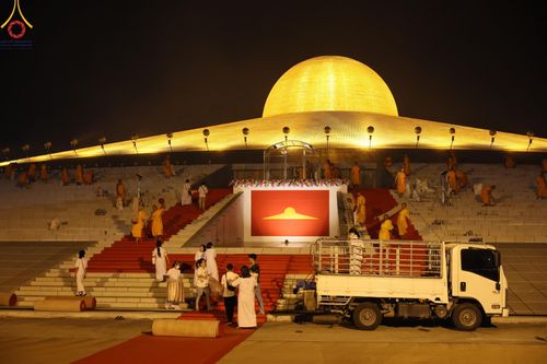 ภาพ No.125565:V.27 มาฆะ สาธุ  การรับบุญเตรียมงาน ปฎิบัติงาน เก็บงาน ของเจ้าหน้าที่หน่วยงานต่างๆ เพื่อวันมาฆบูชา วันเสาร์ที่ 24 กุมภาพันธ์  พ.ศ. 2567 ณ วัดพระธรรมกาย จ.ปทุมธานี