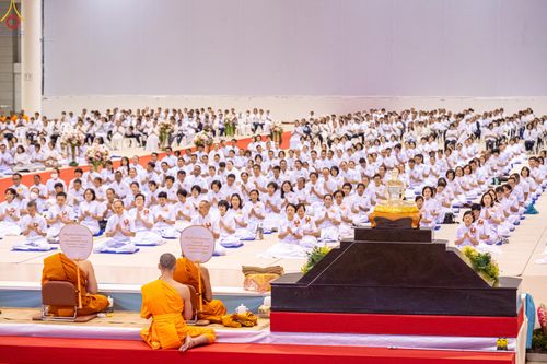 ภาพ No.339636:วันที่ 18 กรกฎาคม พ.ศ.2569 วันมหารำลึก ครั้งที่ 36 ณ ห้องแก้วสารพัดนึก 1 วัดพระธรรมกาย