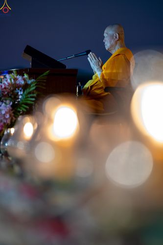 ภาพ No.308027:วันที่ 31 มกราคม พ.ศ. 2569 พิธีจุดประทีปธรรมถวายเป็นพุทธบูชา  และบูชาธรรมมหาปูชนียาจารย์ (ภาพชุดที่ 3) ณ วัดพระธรรมกาย ปทุมธานี ในโครงการธรรมยาตรา กตัญญูบูชา มหาปูชนียาจารย์ พระมงคลเทพมุนี(สด จนฺทสโร) พระผู้ปราบมาร อนุสรณ์สถาน 7 แห่ง ปีที่ 14