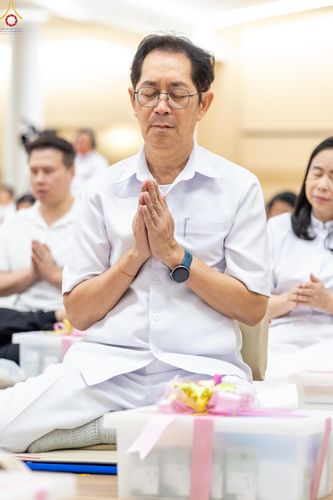 ภาพ No.280539:วันที่ 28 ธันวาคม พ.ศ.2568 พิธีถวายอุปกรณ์ทำความสะอาด ณ ห้องแก้วสารพัดนึก วัดพระธรรมกาย