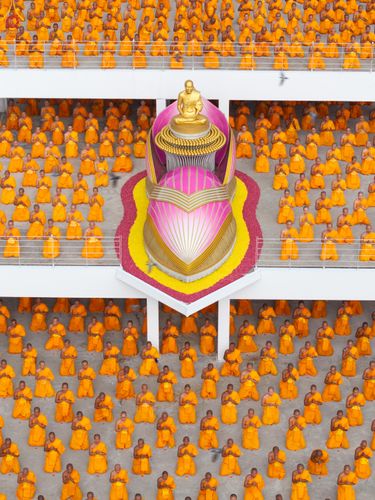 ภาพ No.300063:วันที่ 22 มกราคม พ.ศ.2569 พระธรรมยาตราปฏิบัติธรรม และถ่ายภาพหมู่ประวัติศาสตร์ ณ อาคารธรรมยาตรา กตัญญูบูชามหาปูชนียาจารย์  ตรงข้ามวัดปากน้ำภาษีเจริญ จ.กรุงเทพมหานคร ในโครงการธรรมยาตรา กตัญญูบูชา มหาปูชนียาจารย์ พระมงคลเทพมุนี(สด จนฺทสโร) พระผู้ปราบมาร อนุ