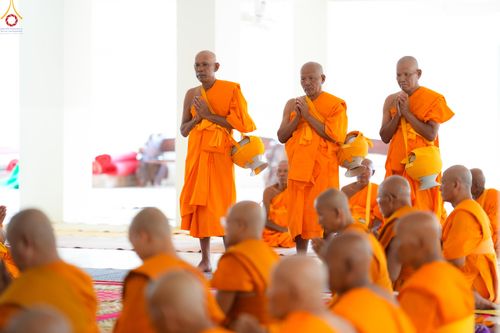 ภาพ No.280467:วันที่ 4 ธันวาคม พ.ศ. 2568 พิธีอุปสมบทหมู่ ในโครงการบวชบูชาธรรมมหาปูชนียาจารย์ 4 วัด ในจังหวัดบุรีรัมย์