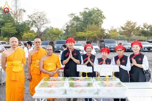 ภาพ No.296777:วันที่ 18 มกราคม พ.ศ. 2569 พิธีถวายภัตตาหารเป็นสังฆทาน แด่พระธรรมยาตรา ณ วัดโบสถ์บน ต.บางคูเวียง จ.นนทบุรี อนุสรณ์สถานลำดับที่ 4 สถานที่เกิดด้วยกายธรรม ในโครงการธรรมยาตรา กตัญญูบูชา มหาปูชนียาจารย์ พระมงคลเทพมุนี(สด จนฺทสโร) พระผู้ปราบมาร อนุสรณ์สถาน 7 แ