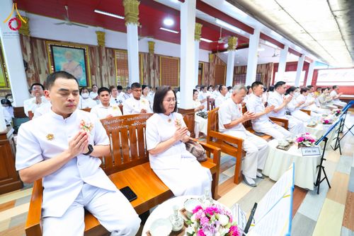 ภาพ No.303371:วันที่ 23 มกราคม พ.ศ. 2569 พิธีเจริญพุทธมนต์ปฏิบัติธรรม มอบทุนการศึกษา  ถวายสังฆทาน 109 วัด เพื่อถวายเป็นพุทธบูชา เพื่อขับเคลื่อนโครงการหมู่บ้านรักษาศีล 5 โดยคณะสงฆ์จังหวัดนครปฐม คณะศิษยานุศิษย์วัดพระธรรมกาย โครงการธรรมยาตรา ปีที่ 14 ณ วัดบางปลา อำเภอบาง