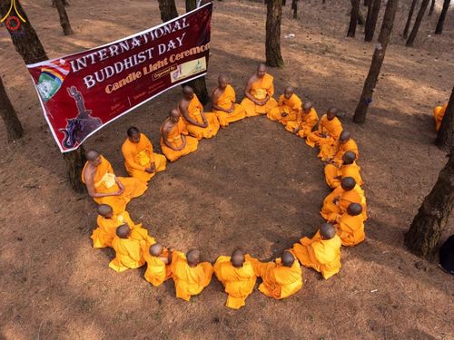 ภาพ No.80361:โครงการบรรพชาสามเณรภาคฤดูร้อน 100 รูป   ณ วัดมาศคันธะพุทธวิหาร เมืองลลิตปูร ประเทศเนปาล   ระหว่างวันที่ 5-15 เมษายน พ.ศ. 2566