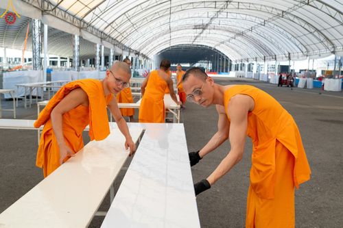 ภาพ No.60847:V.37 ยิ่งกว่าดี เพื่อ 80 ปีของพ่อ ภาพการเตรียมงานของหน่วยงานต่างๆ เพื่อพิธีฉลองอายุวัฒนมงคล 80 ปี หลวงพ่อธัมมชโย และรับถวายมหาสังฆทาน 10,000 กว่าวัดทั่วประเทศ ในวันคุ้มครองโลก วันจันทร์ที่ 22 เมษายน พ.ศ. 2567