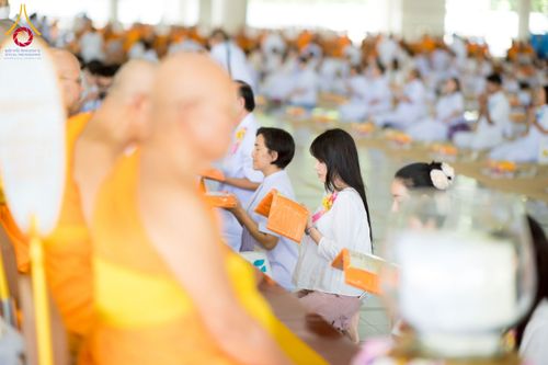 ภาพ No.253549:วันอังคารที่ 7 ตุลาคม พ.ศ.2568 (วันพระ ขึ้น 15 ค่ำ เดือน 11) พิธีบุพเปตพลี ครั้งที่ 171 ร่วมอุทิศบุญแด่หมู่ญาติที่ล่วงลับไปแล้ว และสืบทอดอายุพระพุทธศาสนา ณ หอฉันคุณยายอาจารย์ฯ วัดพระธรรมกาย