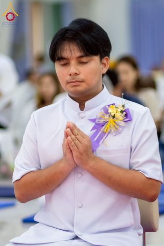 ภาพ No.218067:วันอาทิตย์ที่ 13 เมษายน พ.ศ. 2568 พิธีตักบาตรฉลองสามเณรใหม่ 75 รูป เนื่องในวันสงกรานต์ (โครงการบรรพชาสามเณรฟื้นฟูพระพุทธศาสนาทั่วไทย ประจำปีพุทธศักราช 2568) ณ ศูนย์ปฏิบัติธรรมระยอง(บ้านช่องลม) ตำบลบางบุตร อำเภอบ้านค่าย จังหวัดระยอง