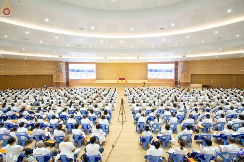 ภาพ No.90413:งานสัมมนา ผู้นำบุญยอดกัลยาณมิตร 77 จังหวัดทั่วไทย โครงการกฐินสามัคคีทั่วไทย 5,000 วัด พุทธศักราช 2566 และโครงการอุปสมบท 3,000 รูป บูชาธรรมมหาปูชนียาจารย์ ระหว่าง วันที่ 6 - 8 ตุลาคม พ.ศ. 2566 ณ จ.นครราชสีมา