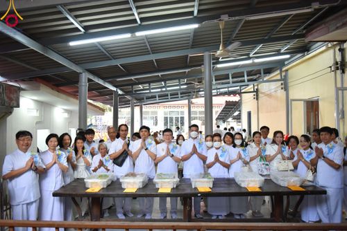 ภาพ No.112993:พิธีถวายภัตตาหารเป็นสังฆทาน แด่คณะพระธรรมยาตรา ปีที่ 12 วันที่ 16 มกราคม พ.ศ. 2567 ณ วัดโบสถ์(บน) บางคูเวียง จ.นนทบุรี