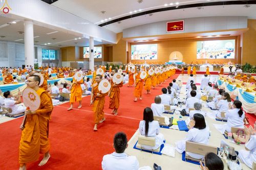 ภาพ No.236231:วันที่ 3 สิงหาคม พ.ศ. 2568 พิธีมุทิตาสักการะพระภิกษุ ผู้สอบได้เปรียญธรรม 9 ประโยค ระดับโลก ปีที่ 37, พิธีมอบโล่และทุนการศึกษา สำนักเรียนบาลีดีเด่นทั่วประเทศ ณ ห้องแก้วสารพัดนึก 1 วัดพระธรรมกาย