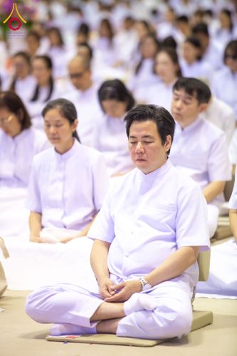 ภาพ No.209554:วันอาทิตย์ที่ 2 มีนาคม พ.ศ. 2568 พิธีบูชาข้าวพระ ณ สภาธรรมกายสากล วัดพระธรรมกาย