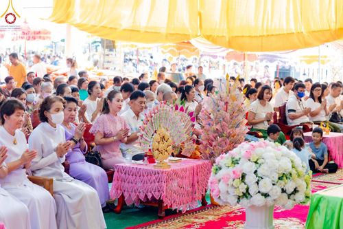 ภาพ No.167078:พิธีทอดกฐิน ณ วัดอัยยิการาม จ.ปทุมธานี ในโครงการกฐินสามัคคีทั่วไทย 30,000 วัด บูชาธรรม 80 ปี หลวงพ่อธัมมชโย โดยคณะศิษยานุศิษย์วัดพระธรรมกาย วันที่ 23 ตุลาคม พ.ศ. 2567