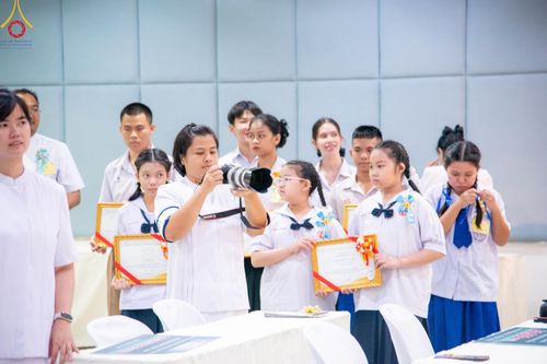 ภาพ No.125380:V.27 มาฆะ สาธุ  การรับบุญเตรียมงาน ปฎิบัติงาน เก็บงาน ของเจ้าหน้าที่หน่วยงานต่างๆ เพื่อวันมาฆบูชา วันเสาร์ที่ 24 กุมภาพันธ์  พ.ศ. 2567 ณ วัดพระธรรมกาย จ.ปทุมธานี