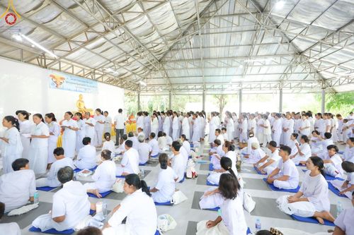 ภาพ No.158290:โครงการอบรมอุบาสก อุบาสิกาแก้ว  ตัวแทนทอดกฐิน 30,000 วัด ทั่วไทย บูชาธรรม 80 ปี หลวงพ่อธัมมชโย ระหว่างวันที่ 20-22 กันยายน พ.ศ. 2567 ณ จังหวัดบุรีรัมย์ รุ่นที่ 3