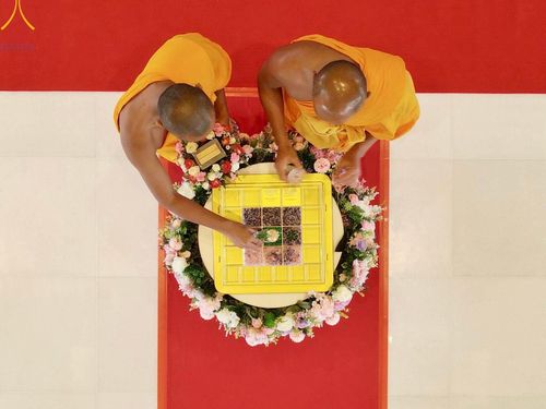 ภาพ No.96173:กฐินสามัคคี ฉลองวิหารพระมงคลเทพมุนี (สด จนฺทสโร) ณ ศูนย์ปฏิบัติธรรมภาคใต้ อ.บางกล่ำ จ.สงขลา วันที่ 19 พฤศจิกายน พ.ศ. 2566