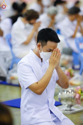 ภาพ No.123750:พิธีถวายโคมมาฆประทีป น้อมถวายเป็นพุทธบูชา แด่คณะพระภิกษุ สามเณร  ณ วัดพระธรรมกาย จ.ปทุมธานี วันเสาร์ที่ 17 กุมภาพันธ์ พ.ศ. 2567