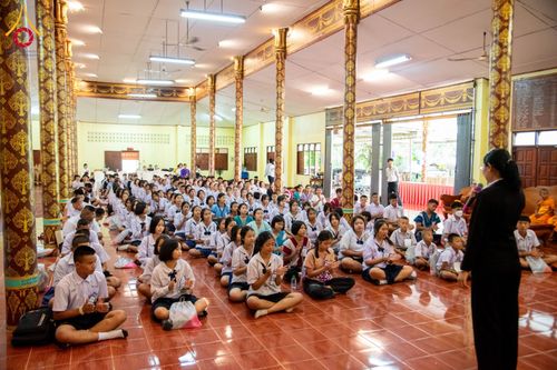 ภาพ No.184190:กิจกรรมวันรวมพลังเด็กดี V-Star จังหวัดตาก ประจำปี 2567  วันที่ 6 ธันวาคม พ.ศ. 2567 ณ วัดดอนเจดีย์ อ.พบพระ จ.ตาก