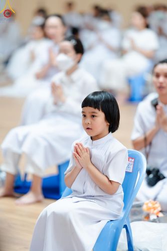 ภาพ No.206907:พิธีถวายโคมมาฆประทีป น้อมถวายเป็นพุทธบูชา แด่คณะพระภิกษุ สามเณร วัดพระธรรมกาย วันอาทิตย์ที่ 9 กุมภาพันธ์ พ.ศ. 2568 ณ ห้องแก้วสารพัดนึก 2 สภาธรรมกายสากล วัดพระธรรมกาย จังหวัดปทุมธานี