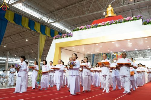 ภาพ No.150112:พิธีทอดผ้าป่าสมทบกฐินวัดพระธรรมกาย และสมทบกฐิน 30,000 วัดทั่วไทย ครั้งที่ 1 เนื่องในวันธรรมชัย 27 สิงหาคม พ.ศ.2567 ณ สภาธรรมกายสากล วัดพระธรรมกาย